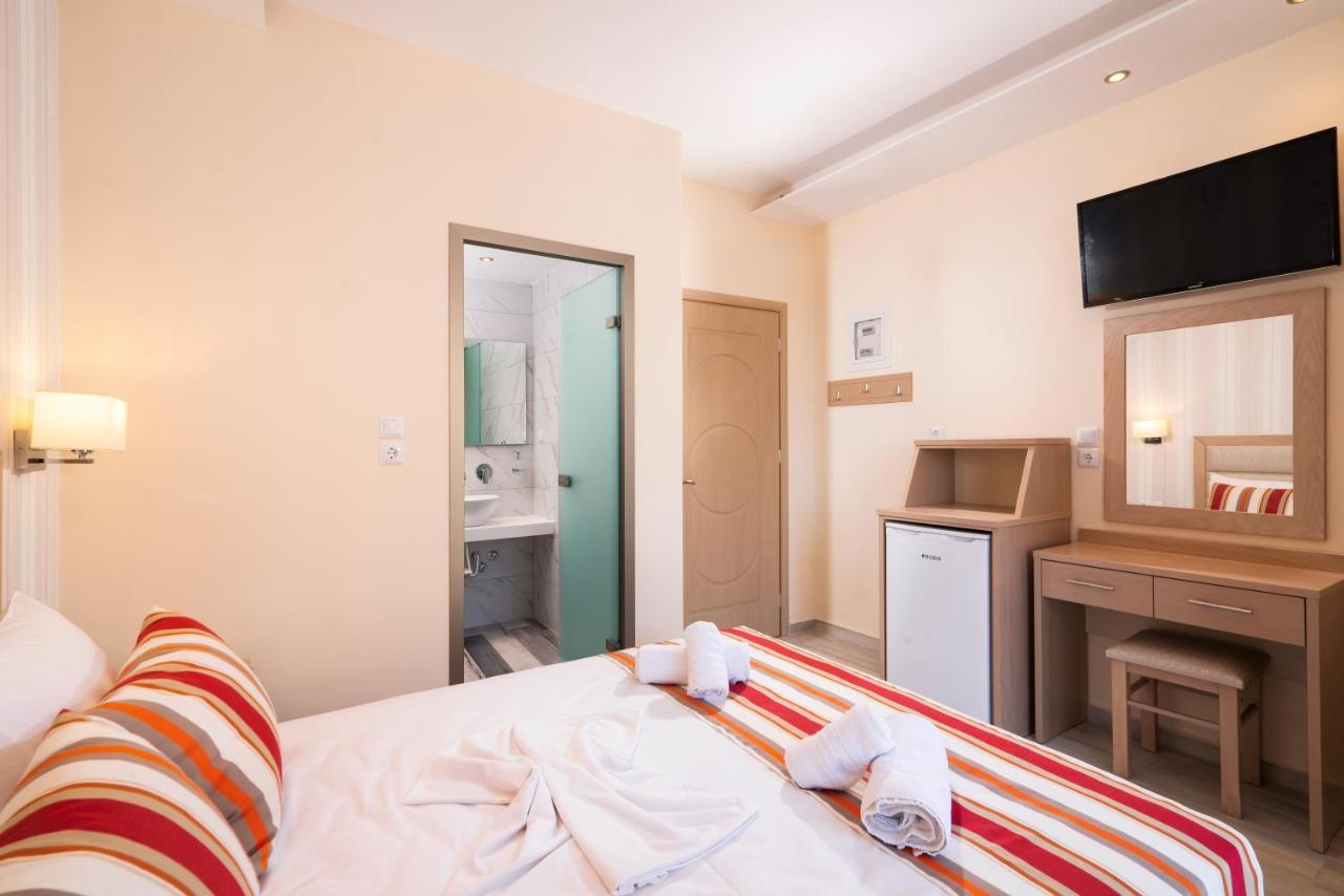 Star Bay Luxury Aparthotel Limenaria  Exterior photo